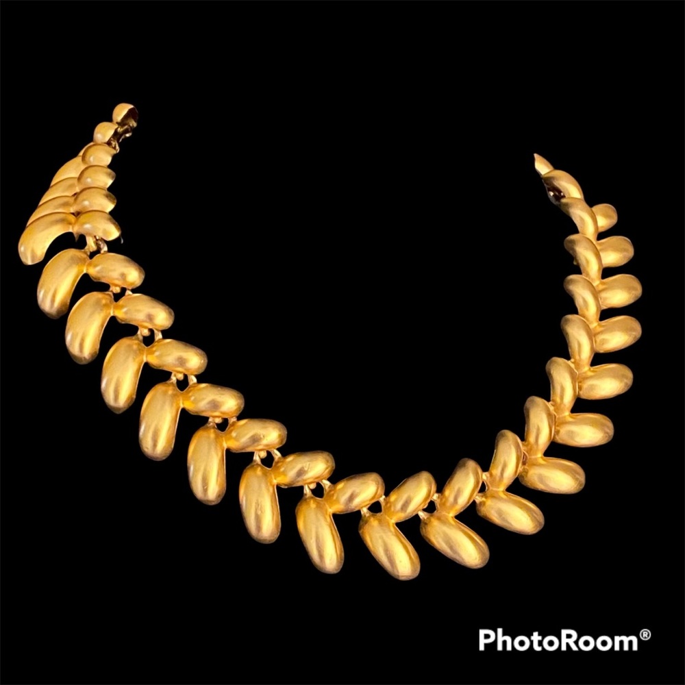 Anne Kline Brushed Bright Gold Collar Necklace